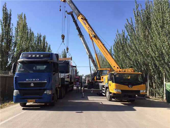 郫都区“省油又稳当”—— 吊车的 “智能节能” 技术